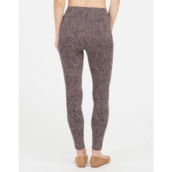 NWT Spanx Jean-ish® Ankle Leggings Pants in Desert Dot Soft Knit Size Small - Picture 3 of 10